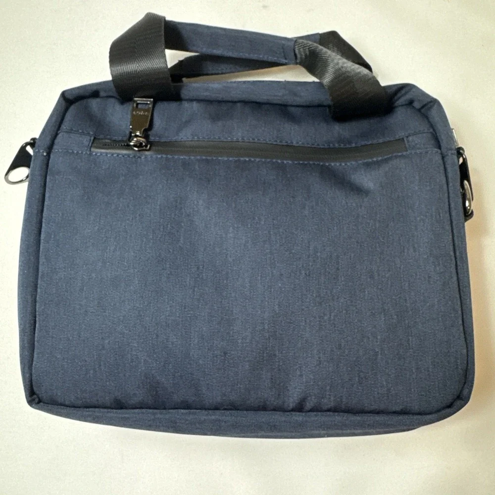 The KangaLife Nylon Traveler Messenger Bag Blue NEW RFID Wallet Bottle Pocket‎